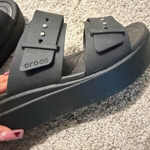 CROCS Black Brooklyn Wedge with buckle